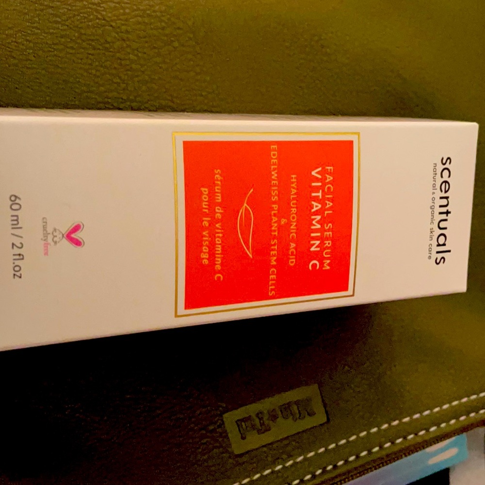 Scentuals vitamin c serum